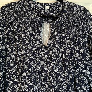 Old Navy Floral Navy and White Women's Top